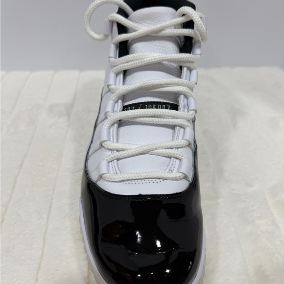 Air Jordan 11 Gratitude 2023 Men’s 11.5 White Black Gold CT8012-170 - Picture 10 of 16
